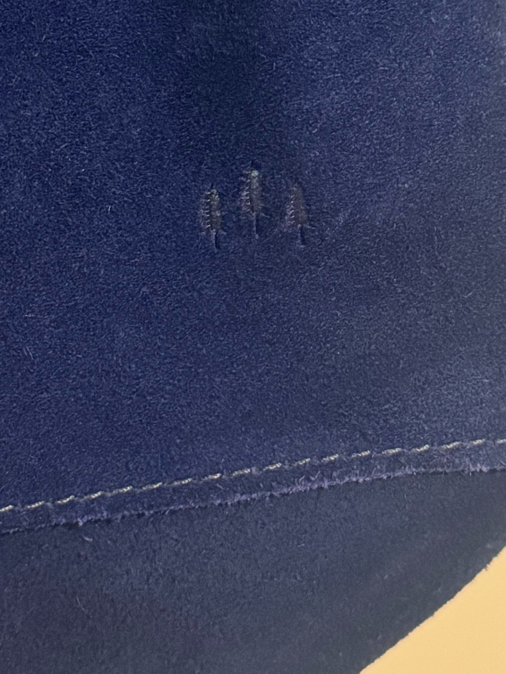 Portland Leather Devan Bucket Tote - Oversized Joni Blue Suede - Picture 4 of 7